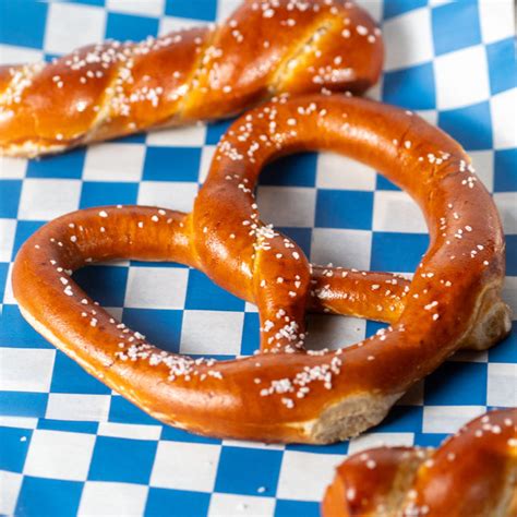 Pretzel History: Company Information .